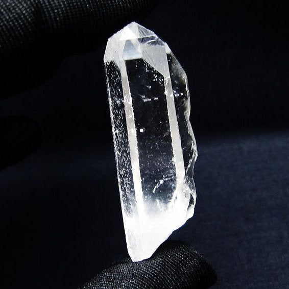 水晶 原石 アーカンソー産 一点物 171-7226