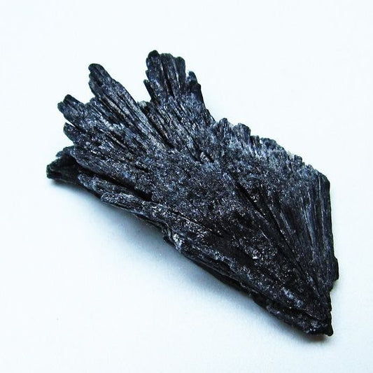 ブラック カイヤナイト 原石 一点物 171-7496