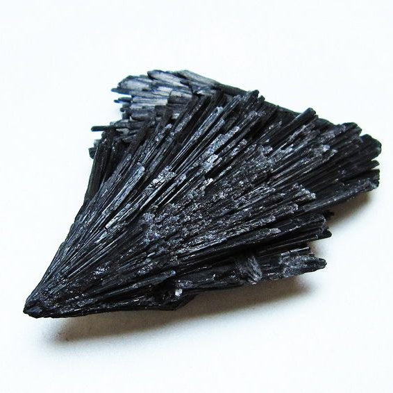 ブラック カイヤナイト 原石 一点物 171-7533