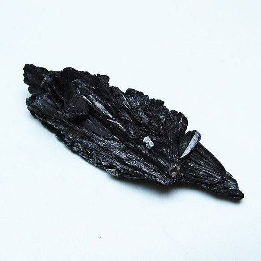 ブラック カイヤナイト 原石 一点物 171-7588