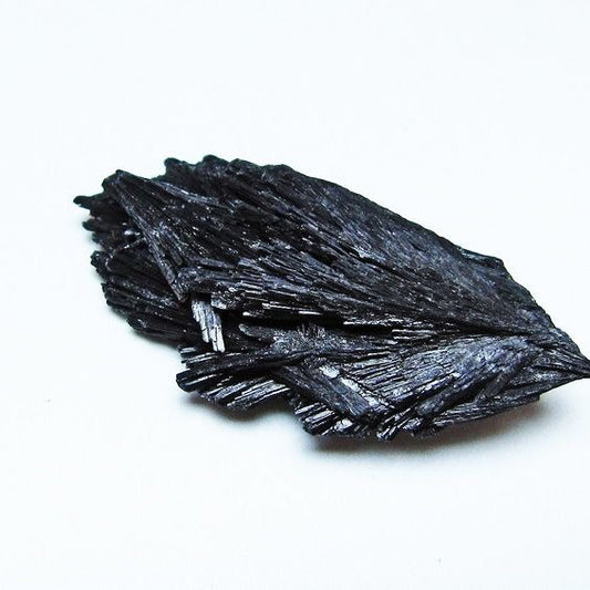 ブラック カイヤナイト 原石 一点物 171-7619