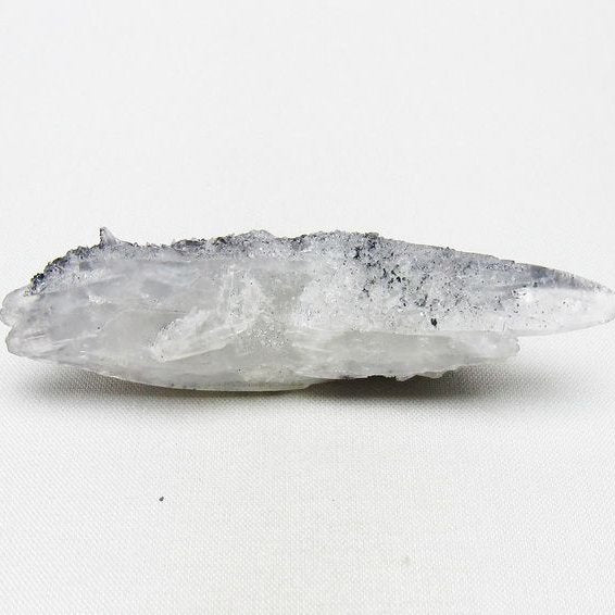 レーザークリスタル 水晶 クラスター 水晶 原石 スティブナイト 輝安鉱入り 一点物 [送料無料] 172-3313