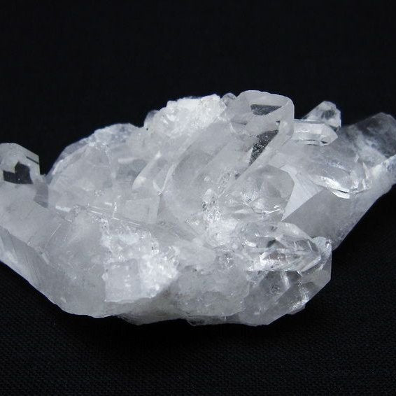 水晶 クラスター 原石 アーカンソー産 一点物 172-3642