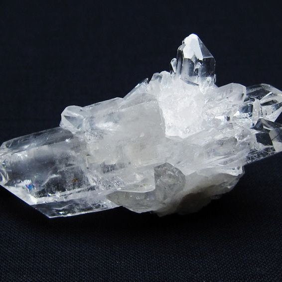 水晶 クラスター 原石 アーカンソー産 一点物 172-3760