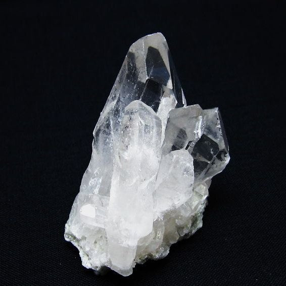 水晶 クラスター 原石 アーカンソー産 一点物 172-4053