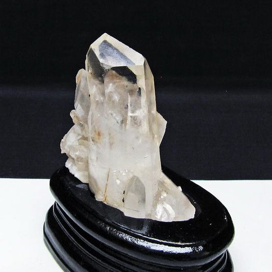 水晶 クラスター マダガスカル産 台座付属 水晶 原石 レムリアンシード 一点物 172-4298