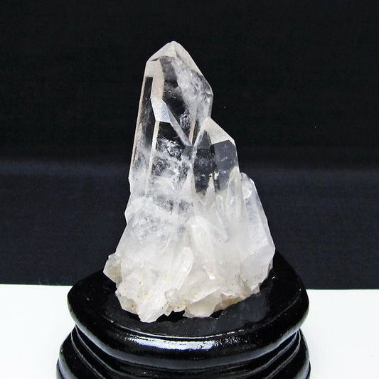 水晶 クラスター マダガスカル産 台座付属 水晶 原石 レムリアンシード 一点物 172-4299