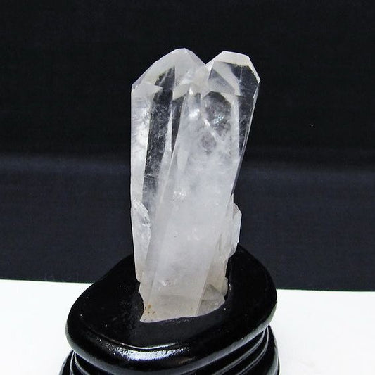水晶 クラスター マダガスカル産 台座付属 水晶 原石 レムリアンシード 一点物 172-4300