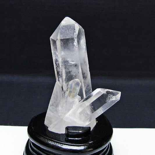 水晶 クラスター マダガスカル産 台座付属 水晶 原石 レムリアンシード 一点物 172-4301