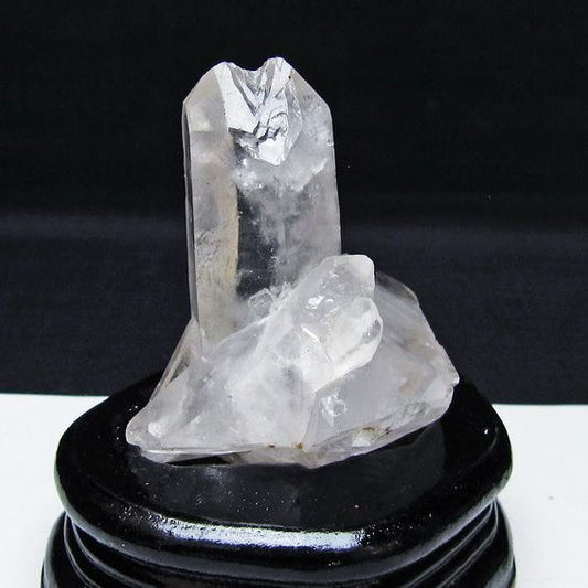 水晶 クラスター マダガスカル産 台座付属 水晶 原石 レムリアンシード 一点物 172-4305