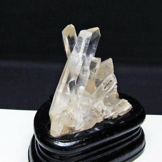 水晶 クラスター マダガスカル産 台座付属 水晶 原石 レムリアンシード 一点物 172-4306