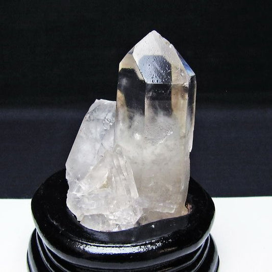 水晶 クラスター マダガスカル産 台座付属 水晶 原石 レムリアンシード 一点物 172-4317