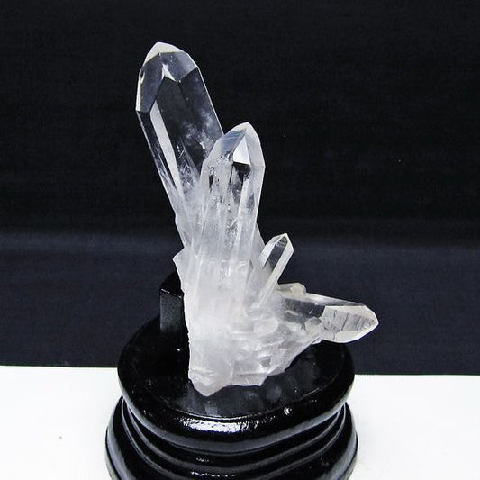 水晶 クラスター マダガスカル産 台座付属 水晶 原石 レムリアンシード 一点物 172-4324