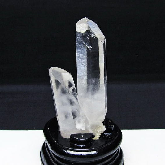 水晶 クラスター マダガスカル産 台座付属 水晶 原石 レムリアンシード 一点物 172-4326