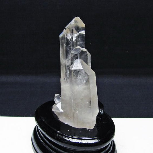 水晶 クラスター マダガスカル産 台座付属 水晶 原石 レムリアンシード 一点物 172-4335
