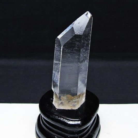 水晶 クラスター マダガスカル産 台座付属 水晶 原石 レムリアンシード 一点物 172-4337