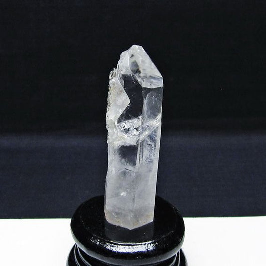 水晶 クラスター マダガスカル産 台座付属 水晶 原石 レムリアンシード 一点物 172-4340