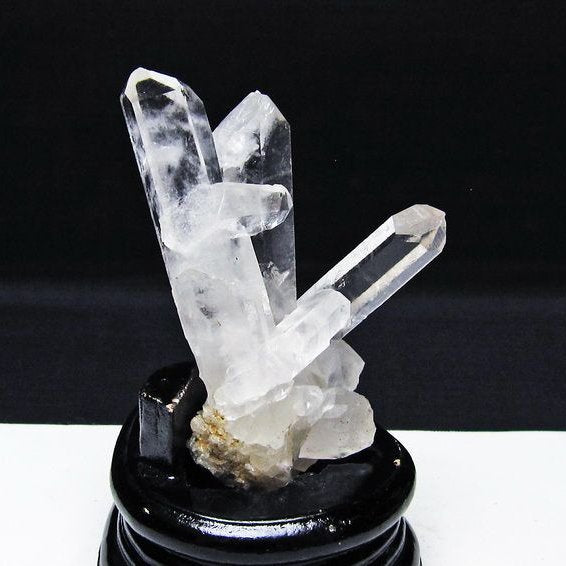 水晶 クラスター マダガスカル産 台座付属 水晶 原石 レムリアンシード 一点物 172-4351