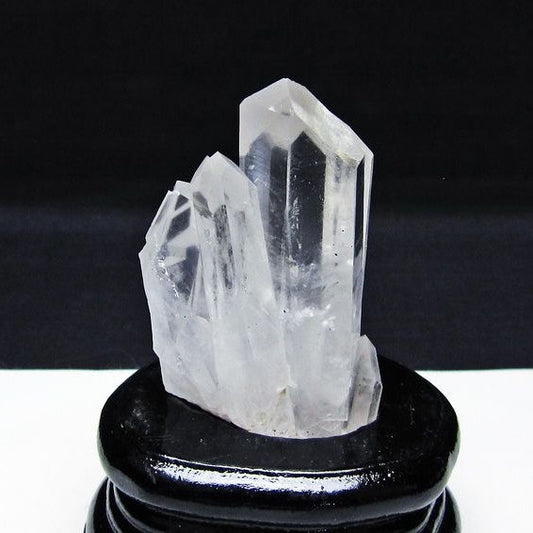 水晶 クラスター マダガスカル産 台座付属 水晶 原石 レムリアンシード 一点物 172-4355