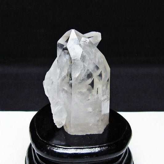 水晶 クラスター マダガスカル産 台座付属 水晶 原石 レムリアンシード 一点物 172-4358