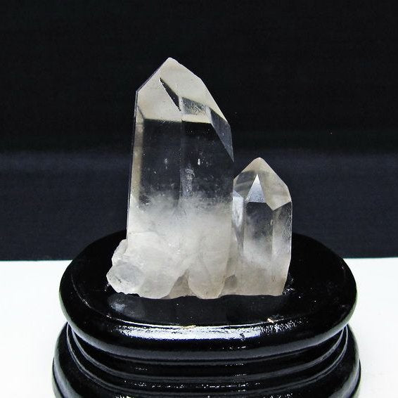 水晶 クラスター マダガスカル産 台座付属 水晶 原石 レムリアンシード 一点物 172-4359