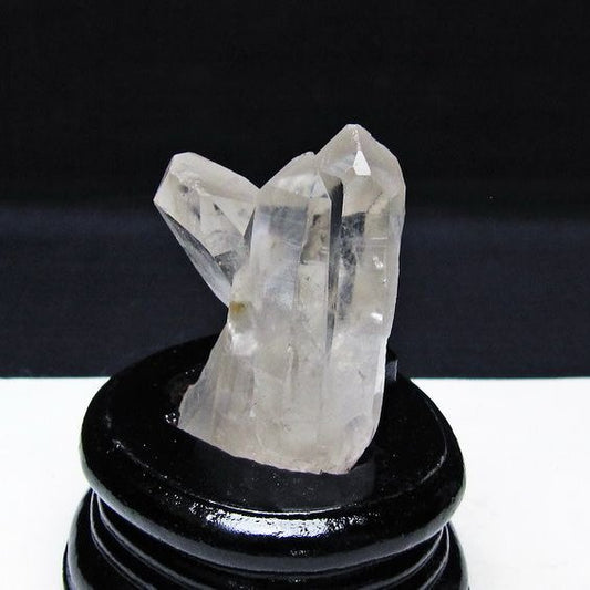 水晶 クラスター マダガスカル産 台座付属 水晶 原石 レムリアンシード 一点物 172-4360