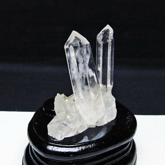 水晶 クラスター マダガスカル産 台座付属 水晶 原石 レムリアンシード 一点物 172-4368