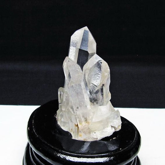 水晶 クラスター マダガスカル産 台座付属 水晶 原石 レムリアンシード 一点物 172-4372