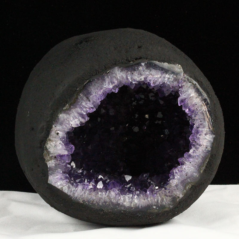 1.8Kg アメジストドーム ウルグアイ産 原石 サークル ジオード 置物 アメジストドーム amethyst 一点物 送料無料 174-2064