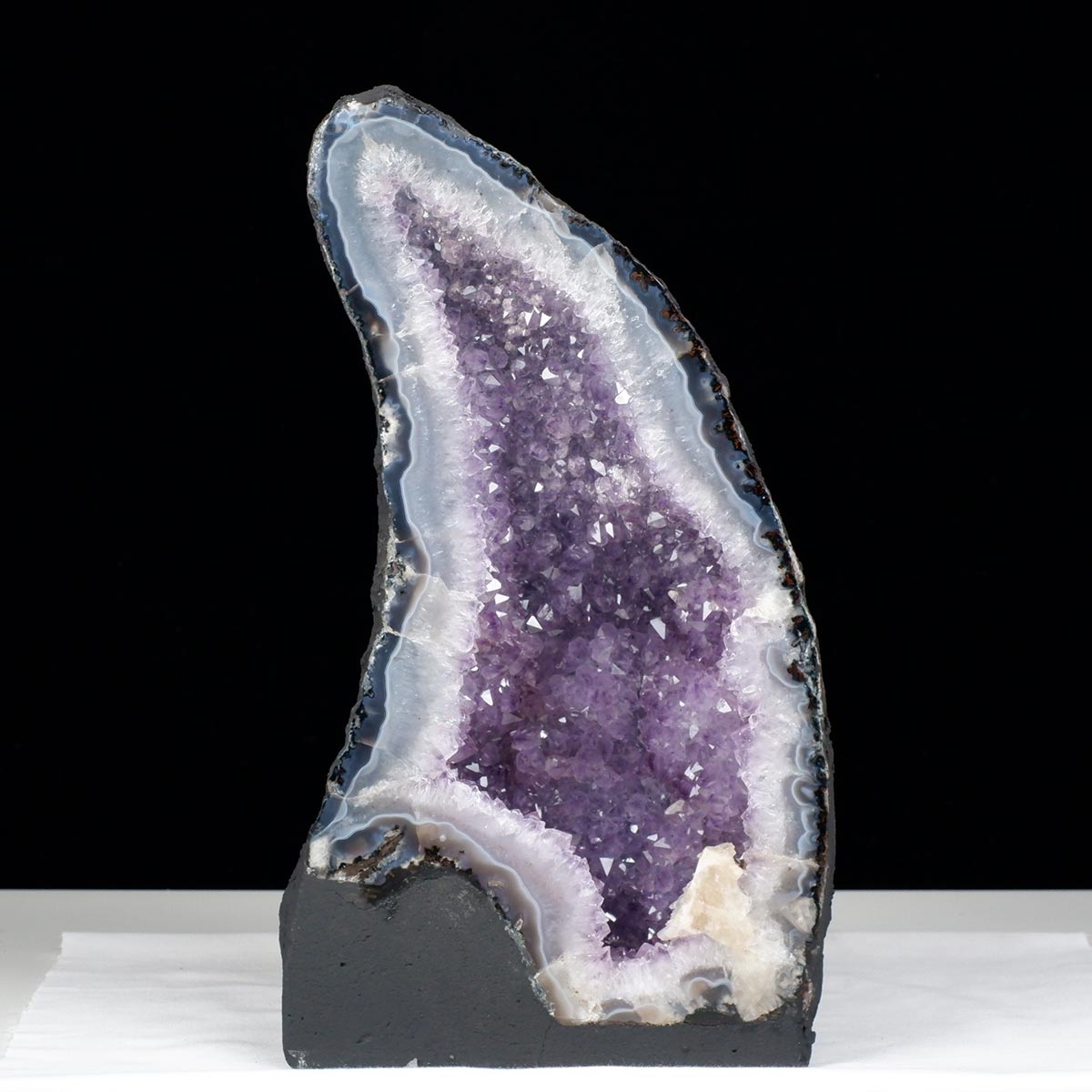 アメジストドーム 8.3Kg ブラジル産 ジオード カペーラ 一点物 174-2166