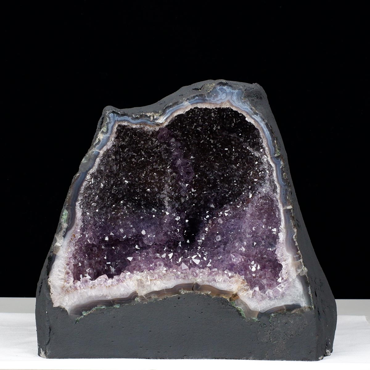 アメジストドーム 15.4Kg ブラジル産 ジオード カペーラ 一点物 174-2168