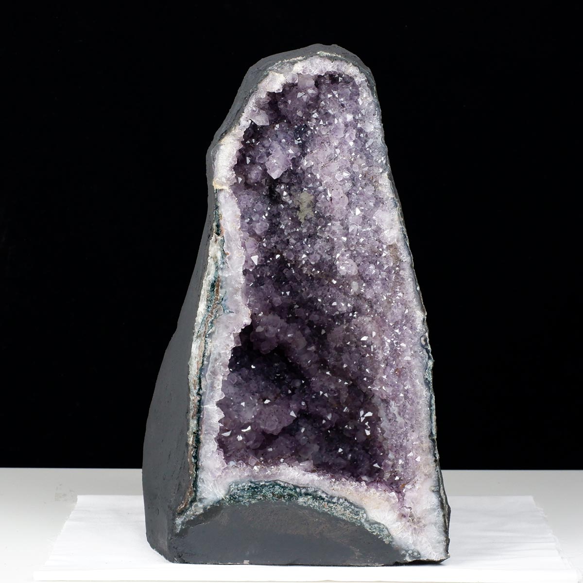 アメジストドーム 17.7Kg ブラジル産 ジオード カペーラ 一点物 174-2169