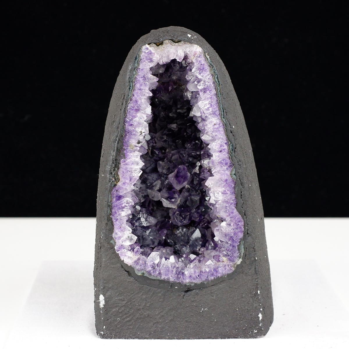 アメジストドーム 1.9Kg ウルグアイ産 ジオード カペーラ amethyst 一点物 174-2198