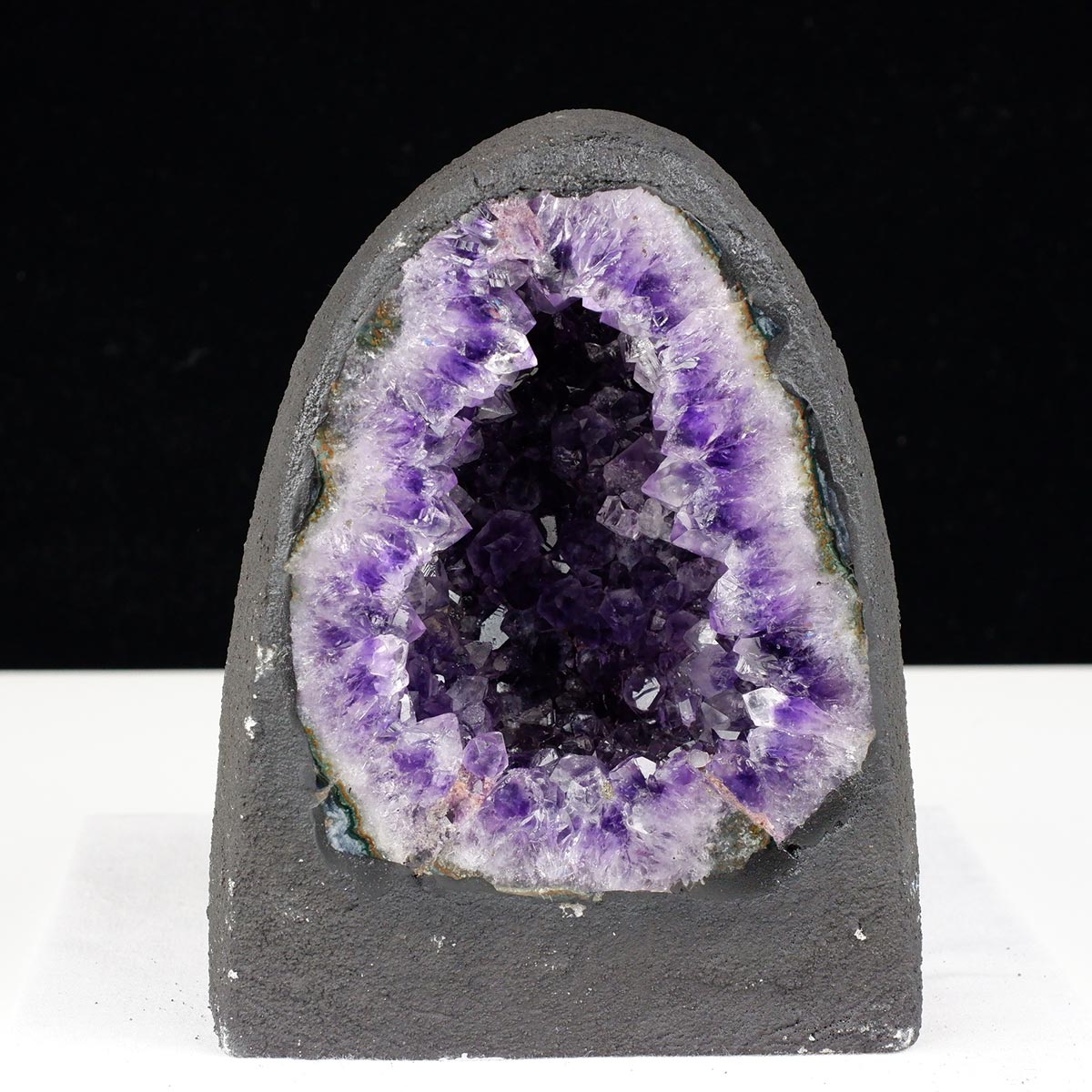 アメジストドーム 2.6Kg ウルグアイ産 ジオード カペーラ amethyst 一点物 174-2199