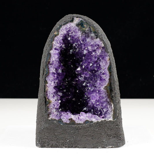 アメジストドーム 2.4Kg ウルグアイ産 アメジスト ドーム ジオード 原石 置物 カペーラ 一点物  174-2246