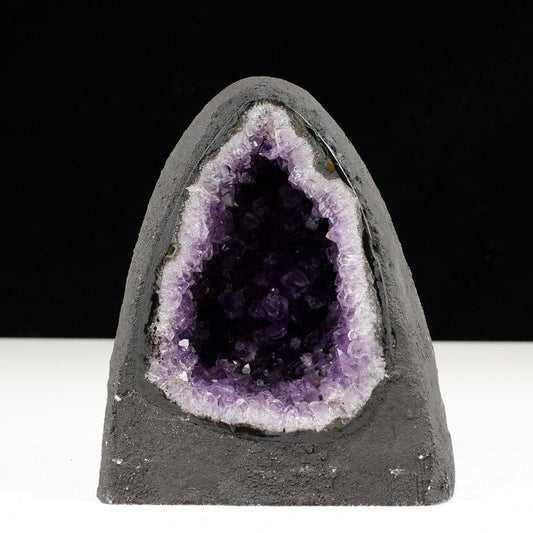 アメジストドーム 1.8Kg ウルグアイ産 アメジスト ドーム ジオード 原石 置物 カペーラ 一点物  174-2262