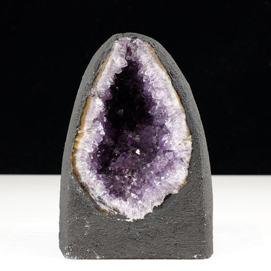 アメジストドーム 2Kg ウルグアイ産 アメジスト ドーム ジオード 原石 置物 カペーラ 一点物  174-2265