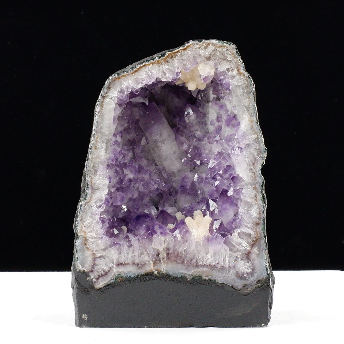 アメジストドーム 5.7Kg ブラジル産 アメジスト ドーム 原石 置物 ジオード amethyst 一点物 174-2393