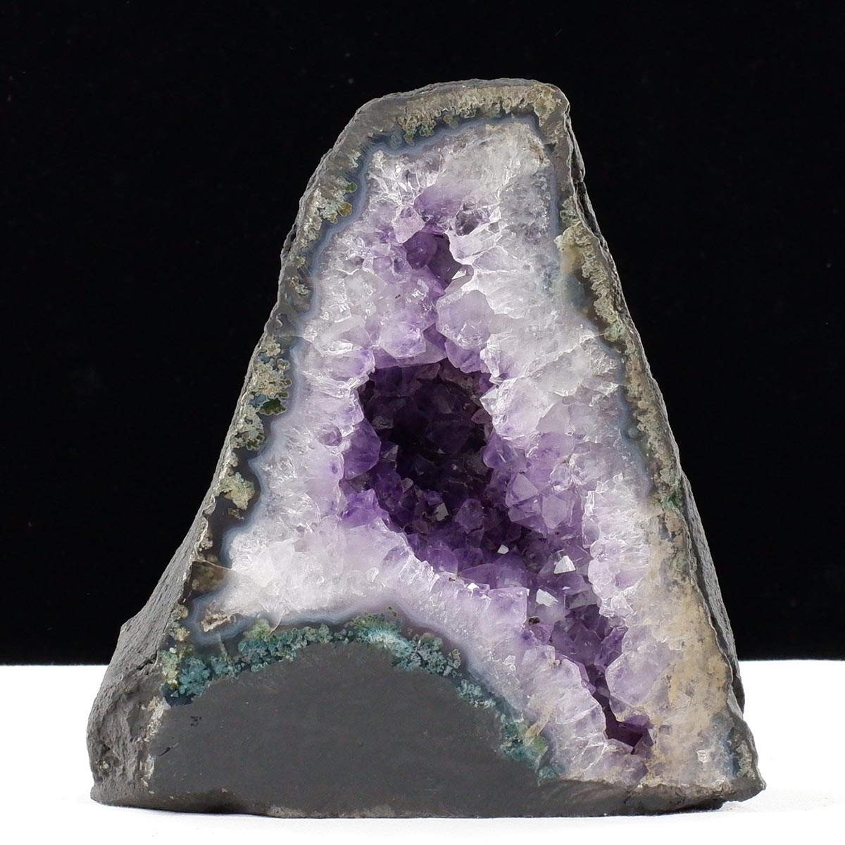 アメジストドーム 4.4Kg ブラジル産 アメジスト ドーム 原石 置物 ジオード amethyst 一点物 174-2396