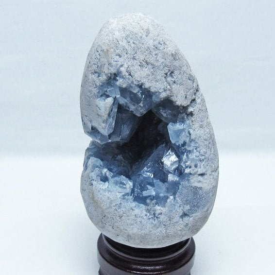 1.8Kg セレスタイト 原石 天青石 一点物 台座付属 181-4844
