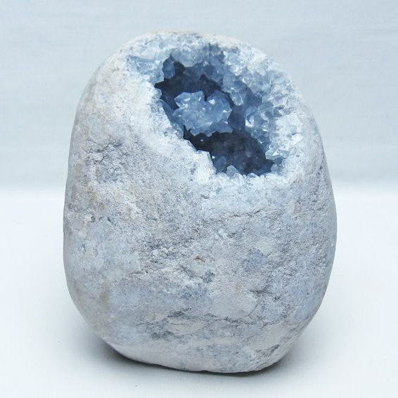 1.8Kg セレスタイト 原石 天青石 一点物 181-4865