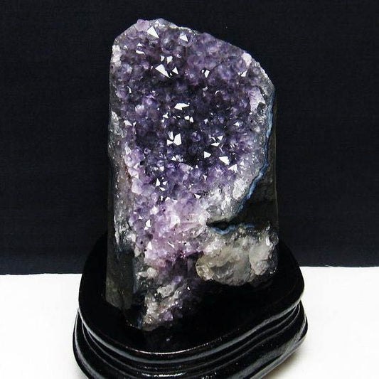 1.5Kg アメジスト クラスター ウルグアイ産 紫水晶 アメシスト 原石 amethyst 台座付属 カルサイト付き 一点物  182-6105