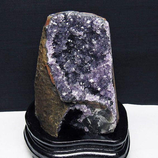 1.3Kg アメジスト クラスター ウルグアイ産 アメジスト 原石 amethyst 台座付属 花型 一点物  182-7079