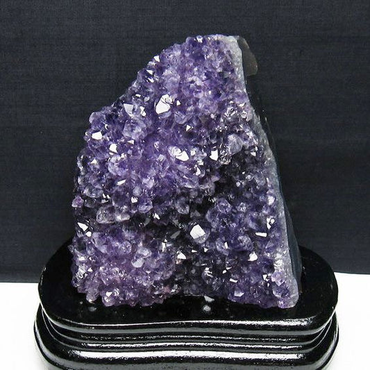 1.5Kg アメジスト クラスター ウルグアイ産 アメジスト 原石 amethyst 台座付属 花型 一点物  182-7135