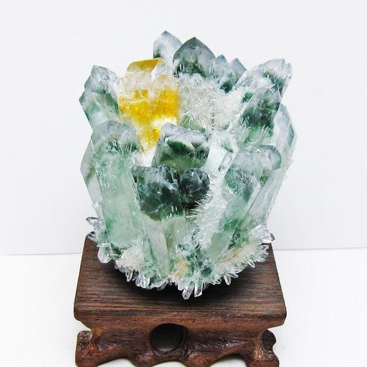 緑水晶 クラスター 原石 台座付属 一点物 182-7363