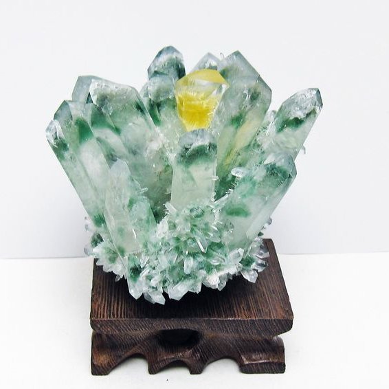 緑水晶 クラスター 原石 台座付属 一点物 182-7382
