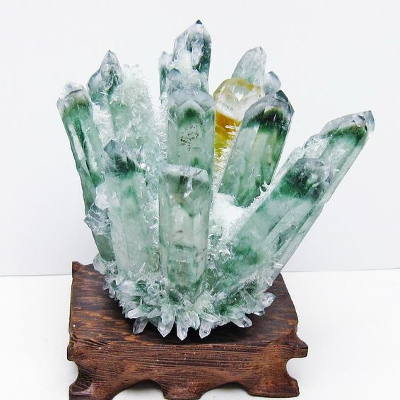 緑水晶 クラスター 原石 台座付属 一点物  182-7404