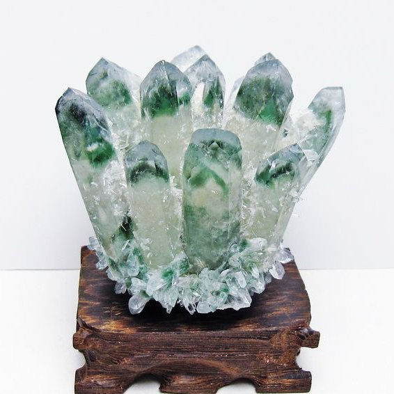 緑水晶 クラスター 原石 台座付属 一点物  182-7408