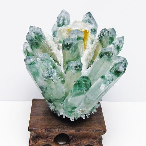 緑水晶 クラスター 原石 台座付属 一点物  182-7419