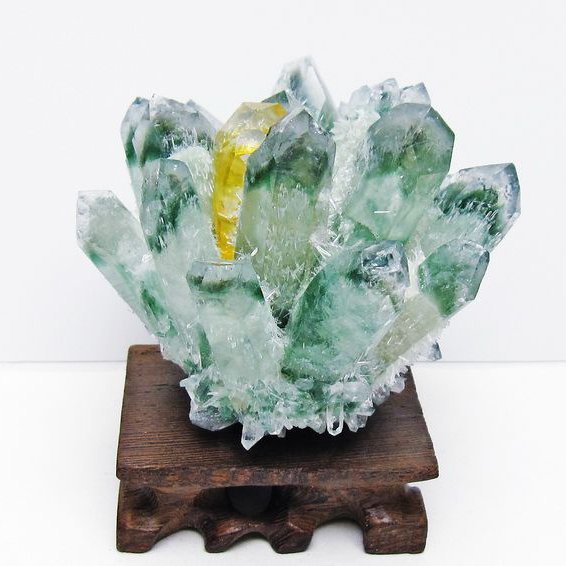 緑水晶 クラスター 原石 台座付属 一点物 182-7429